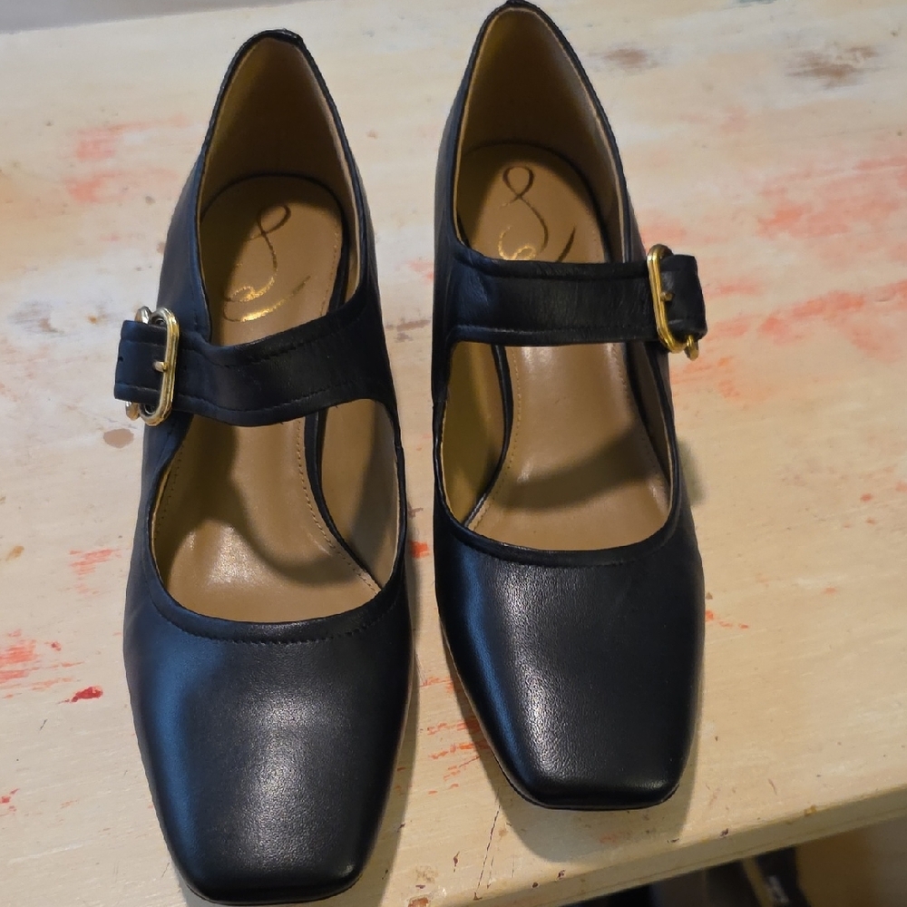Sam Edelman Black Mary Jane Heels with Gold Buckle - Picture 9 of 9